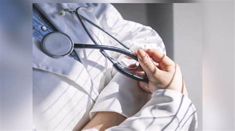 कुशीनगर में तैनात डाक्टर गोरखपुर से लापता, आखिरी बार पत्नी से फोन पर ...