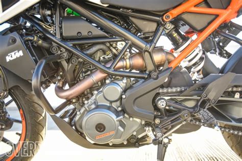 2017 KTM 250 Duke first ride review - Overdrive