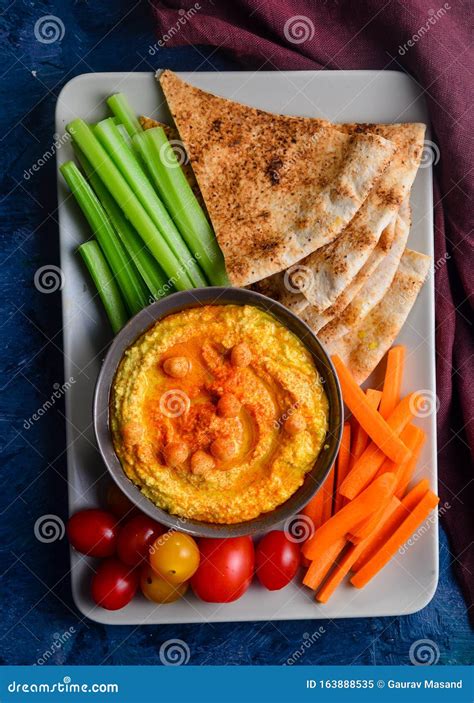 Mediterranean Meal - Hummus Pita Bread and Salad Stock Image - Image of ...