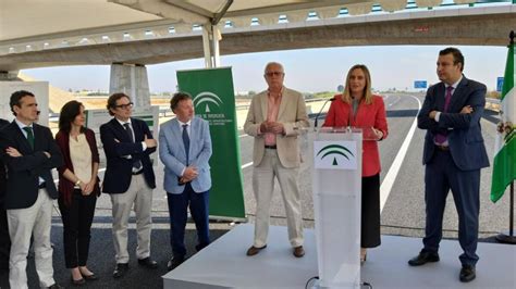 Abierto al tráfico el nuevo enlace de la autovía de Acceso Norte a La ...