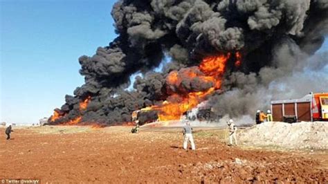 驻叙利亚美军基地：遭遇不明导弹的袭击，是对美军偷盗石油的警告_腾讯新闻