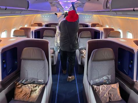Review: China Airlines Business Class Airbus A321neo TPE - HKG ...