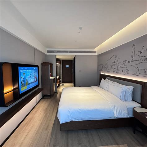 URCOVE BY HYATT CHENGDU WENSHU MONASTERY TAIKOO LI - Hotel Reviews ...