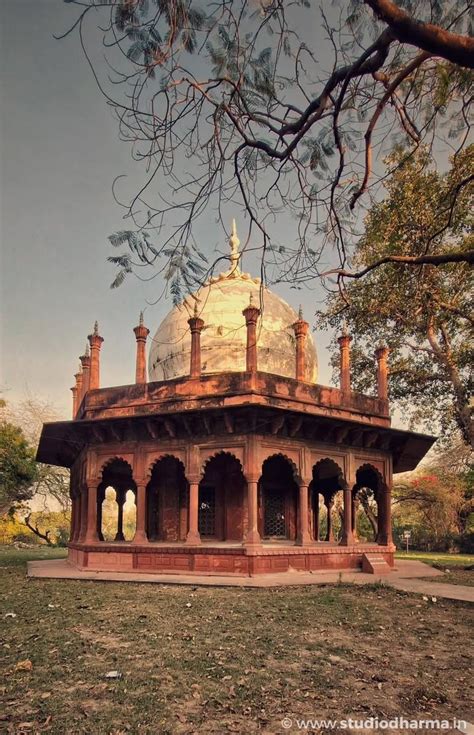 Tomb of Kandahari Begum,Agra. - Studio Dharma