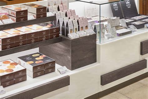 FUJIBAMBI, A Confectionery Showcase Connecting (…)