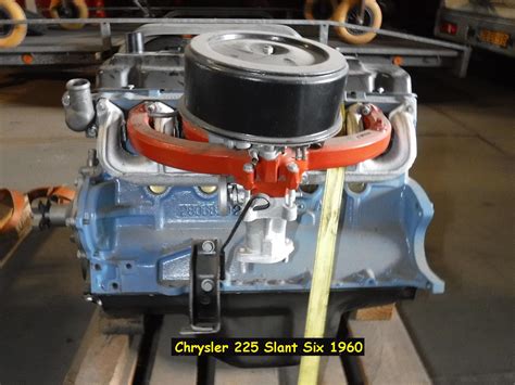 Chrysler-engine 225 slant six | Joop Stolze Classic Cars