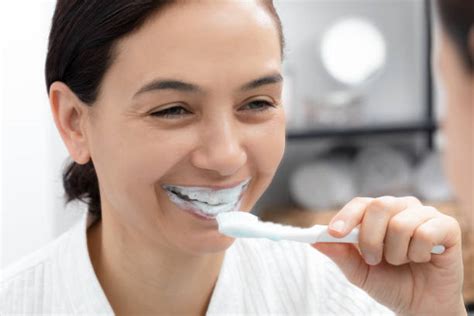 Experience Freshness and Oral Health with Colgate Toothpaste Active Sa ...