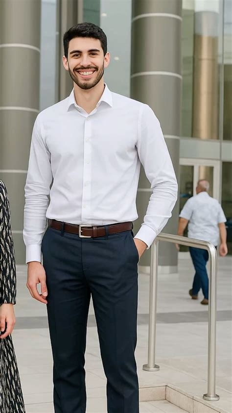 Pin di UNC Asheville Career Center su Job Fair Attire