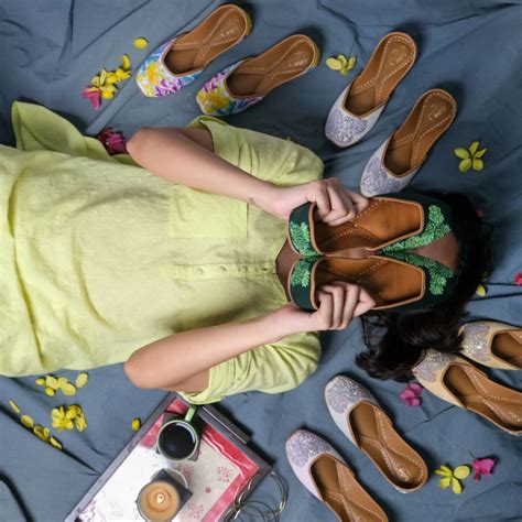 Pep Up Your Attire With These Pretty & Comfy Juttis From Tinkling Toes ...