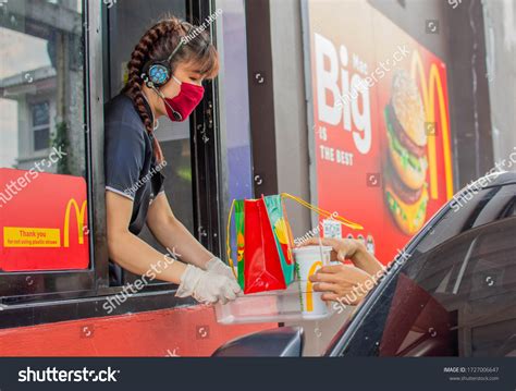 3,646 Mcdonalds customer Images, Stock Photos & Vectors | Shutterstock