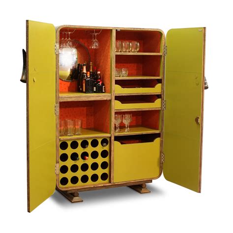 "Saloon Bar" (Antique Silver Leather) – Portside Cafe