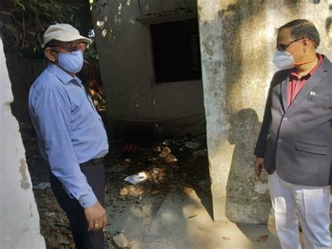 बीआरसी में गंदगी देख भड़के बीएसए, बीईओ को नोटिस - बीआरसी में गंदगी देख ...