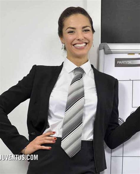 Women In Tie, Suits For Women, Tie Outfits, Mens Outfits, Women Wearing ...