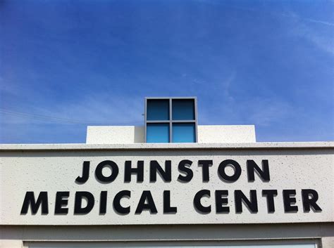 Our Hours & Our Doctors