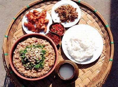 傣族的饮食文化是什么？_百度知道