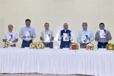 INDIAN INSTITUTE OF TECHNOLOGY (INDIAN SCHOOL OF MINES) DHANBAD