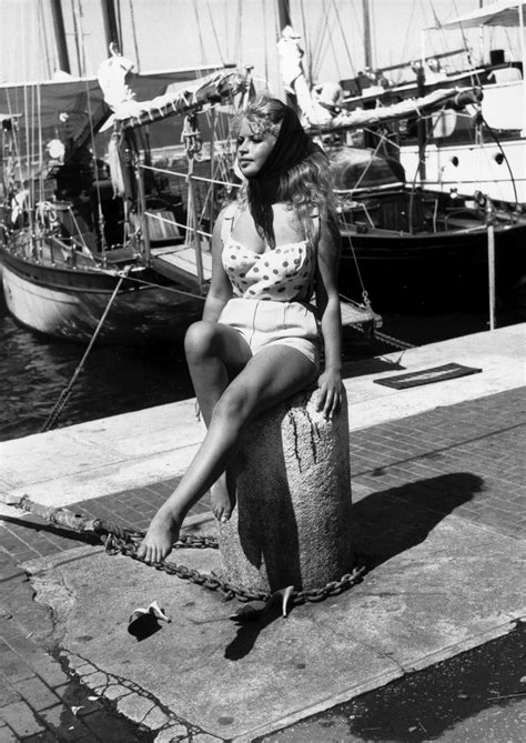 Chronicle of a Summer (1961)