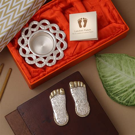 Completely handcrafted, made in brass, silver plated and lacquered ...