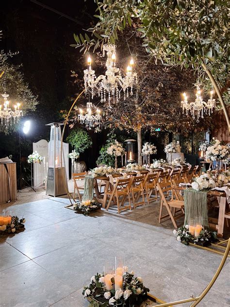 Chandelier Floor Stand With Chandelier – Luxury Lane