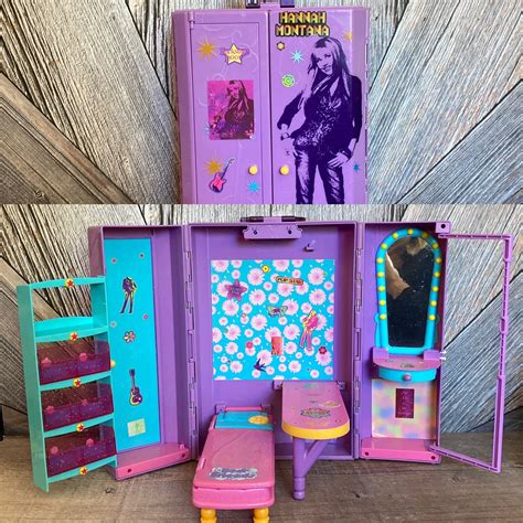 Hannah Montanas Closet