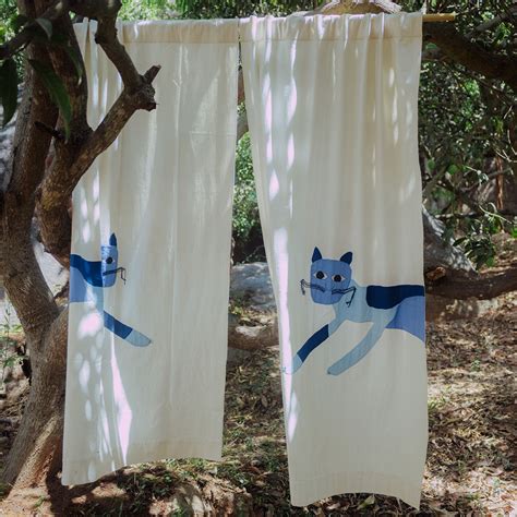 Leaping Bekku Drapes — Muuyee