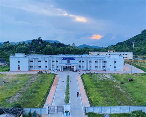 Home | Late Smt Indira Gandhi Memorial Government Medical College, Kanker