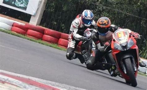 Por15 Motorcycle 的图像结果