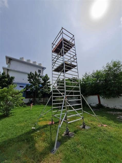 Mobile Scaffold Towers - 30 Feet Aluminum Mobile Scaffold Tower Service ...