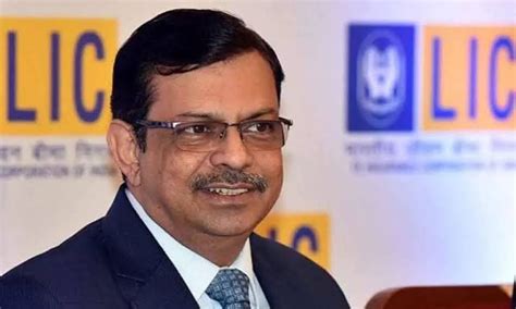 Centre extends LIC Chairman M R Kumar's term till March 2022