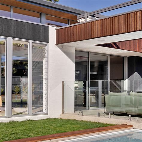 Unlocking Louvre Window Locks without a Key 的图像结果