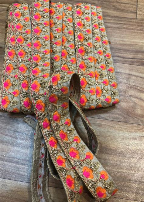 Golden Thread Work Border – Aparnaa Sarees