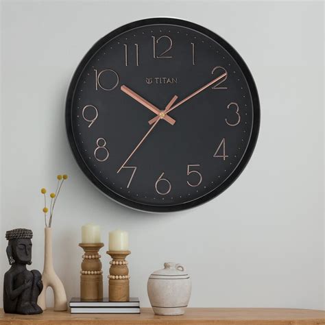 Buy Online Titan Classic Black Wall Clock with Silent Sweep Technology ...