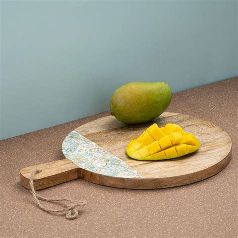 Buy Wakefit Poutine Round Chopping Board W Handle - Paisly Online at ...