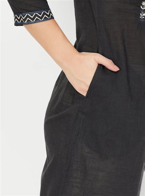 Buy Women Yoke Embroidered Straight Kurta Online at just Rs. 599.0 ...