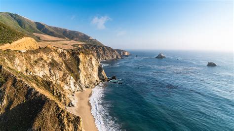 Rugged Big Sur coastline along Highway 1, Monterey County, California ...
