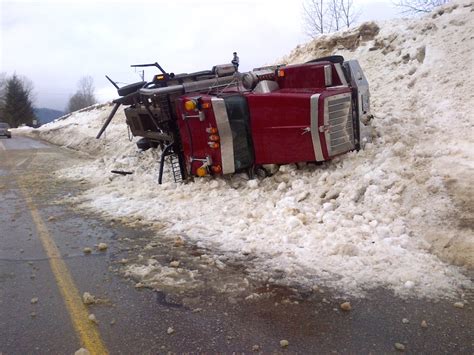 Logging Tractor Mishaps 的图像结果