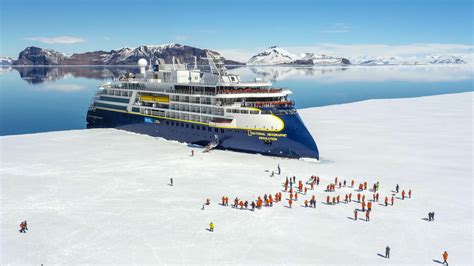 Antarctica Cruise Antarctica Cruise & Expedition 2025 2026 | HX