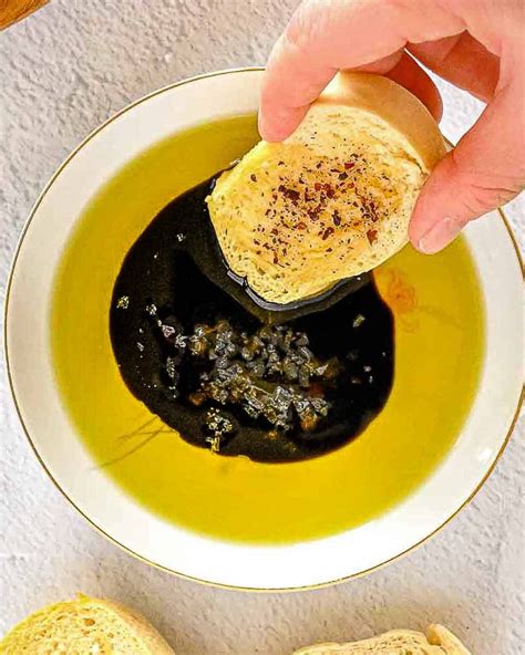 Ratio Of Olive Oil And Balsamic Vinegar