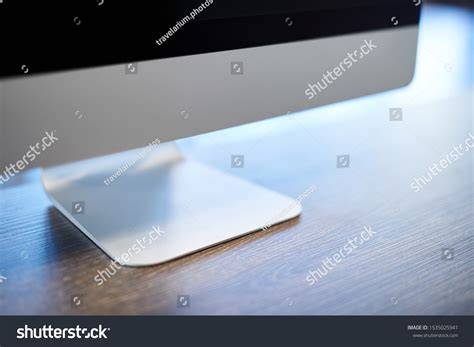 Computer Monitor Office Corporate 的图像结果