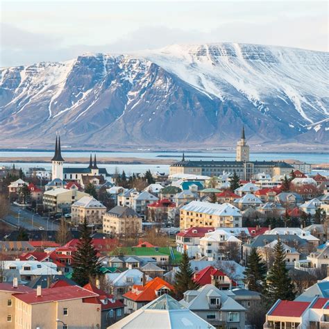 Essential Travel Guide to Reykjavik Iceland [Infographic] - Savored Journeys