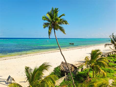Beach - AHG Sun Bay Mlilile Beach Hotel - Zanzibar