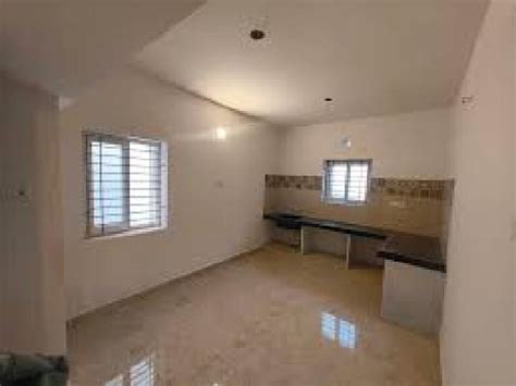 Royal Castle Porur - Without Brokerage Semi-furnished 2 BHK Flat for ...