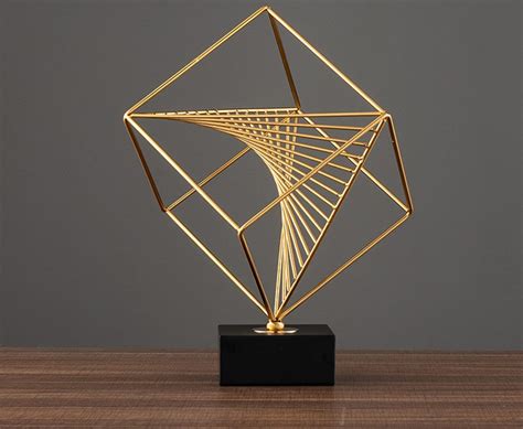 Showpieces & Figurines – thedecorvilla