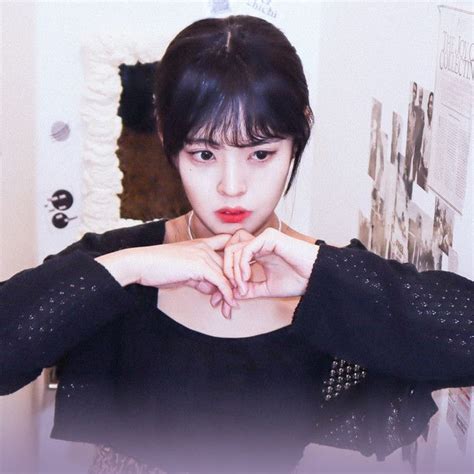 Rosy | 4 álbumes de la discografía en LETRAS.COM