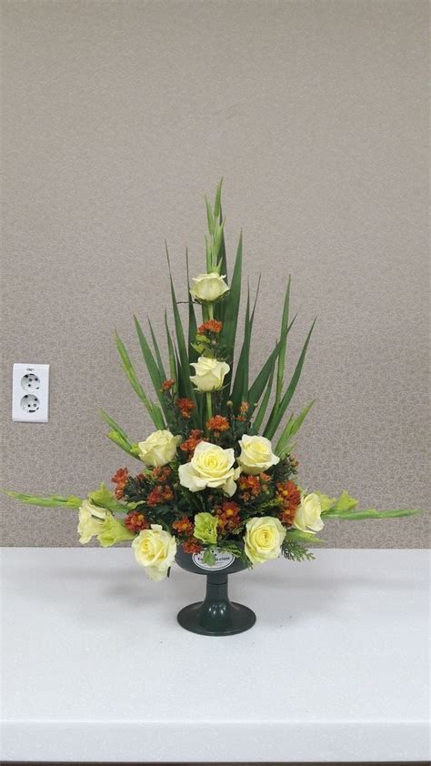 Image result for Small Simple Flower Arrangements