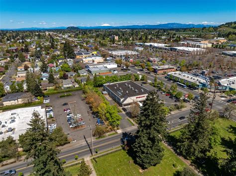 Walgreens - Portland, OR | TCII Capital Group