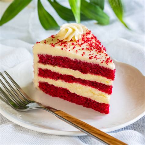 Order Eggless Red Velvet Pastry at Best Price in India | Theobroma