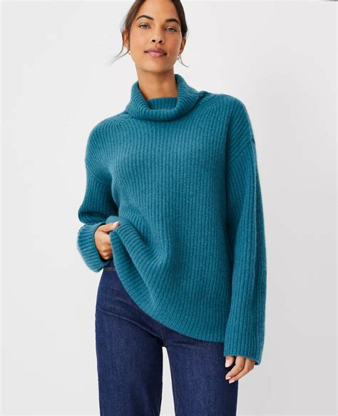 Cashmere Ribbed Turtleneck Sweater