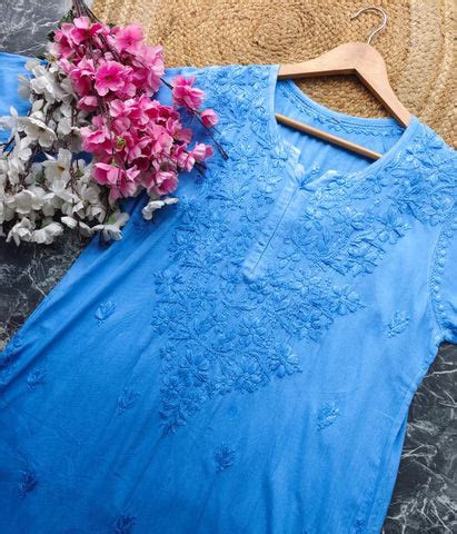 Best Chikankari Kurtis, Kurtas For Women in Lucknow – taanabaana-chikankari
