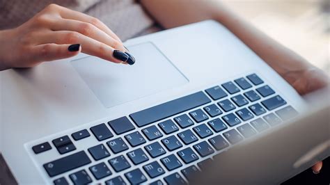 Using Laptop Touchpad 的图像结果